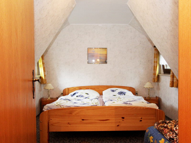 Schlafzimmer Wohnung 2